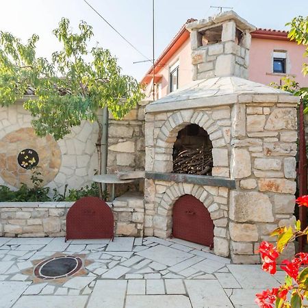 Appartamento Kuca Za Odmor Lucy Pola Esterno foto