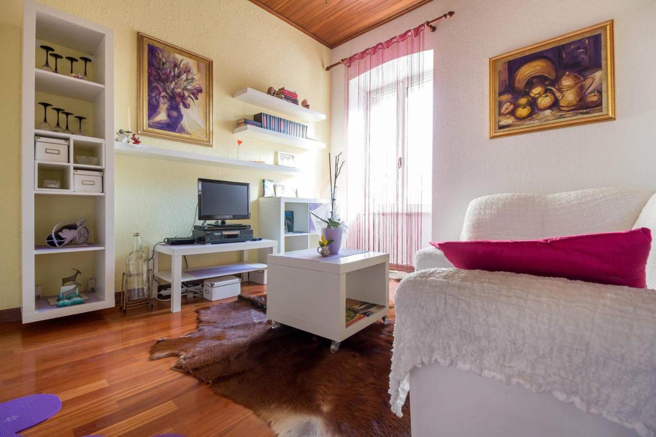 Appartamento Kuca Za Odmor Lucy Pola Esterno foto